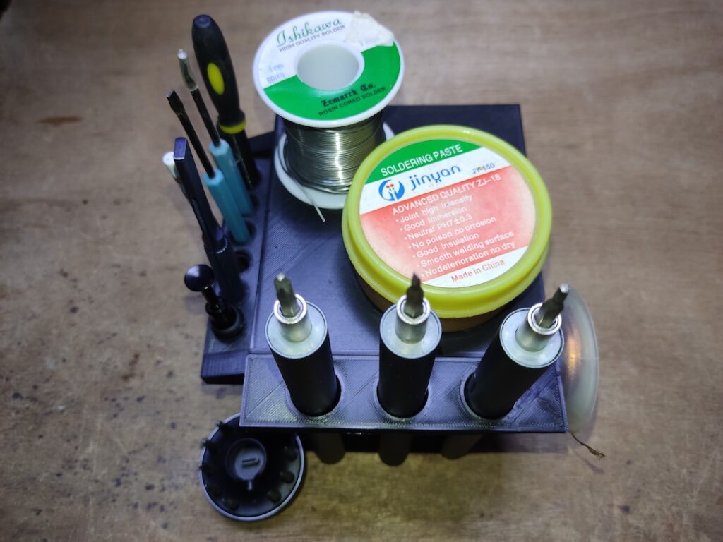 Station Organizer 12